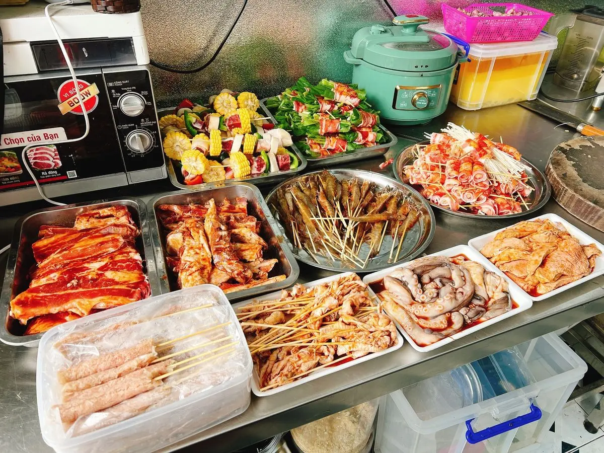 Thả ga thưởng thức m&oacute;n ngon ở c&aacute;c qu&aacute;n ăn vặt Hạ Long 3