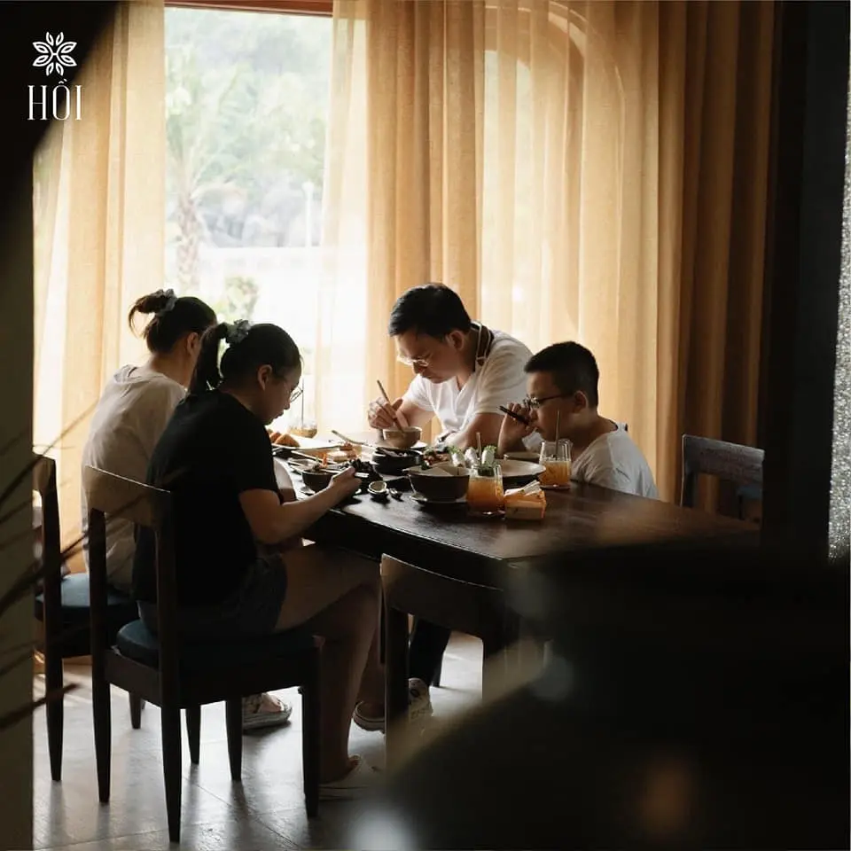 Thưởng thức ẩm thực chay l&agrave;nh mạnh tại Nh&agrave; h&agrave;ng Hồi Chay Hạ Long 12