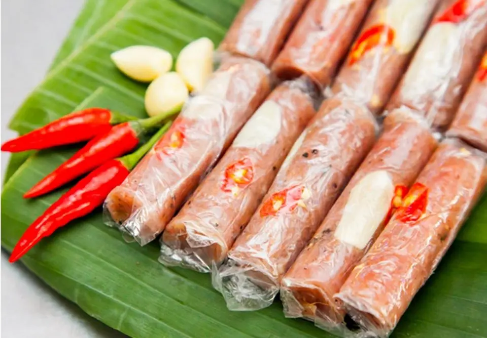 Về Hạ Long nhớ mua nem chua, nem chạo Quảng Y&ecirc;n đặc sản Quảng Ninh 3