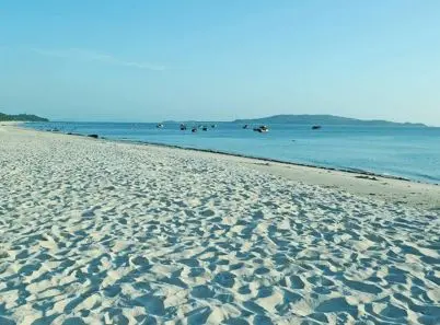 Chinh phục bãi tắm Vàn Chảy với kinh nghiệm từ A đến Z