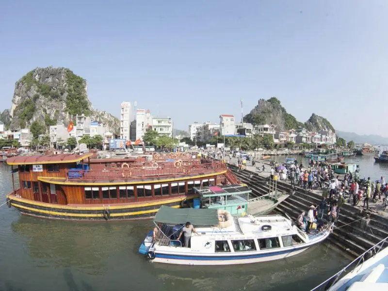 Bỏ t&uacute;i kinh nghiệm du lịch V&acirc;n Đồn cực hữu &iacute;ch cho bạn 3