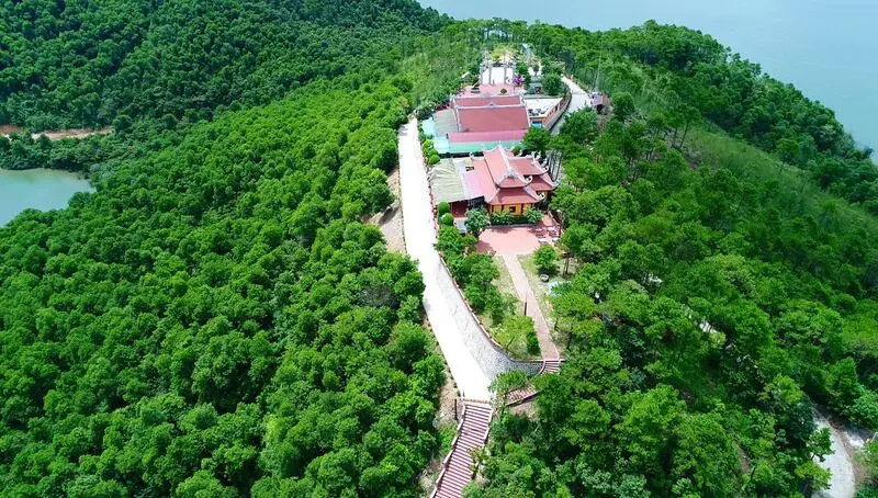 Đảo Thẻ V&agrave;ng Quảng Ninh một vi&ecirc;n ngọc giữa B&aacute;i Tử Long 6