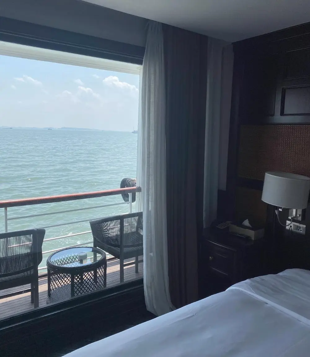 Đến Vịnh Hạ Long, k&igrave; quan di sản thế giới c&ugrave;ng c&ocirc; n&agrave;ng Thu Thảo 10