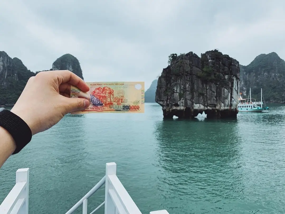 Du lịch Hạ Long - Ngắm mùa thu trên vịnh đẹp nhất Việt Nam 8