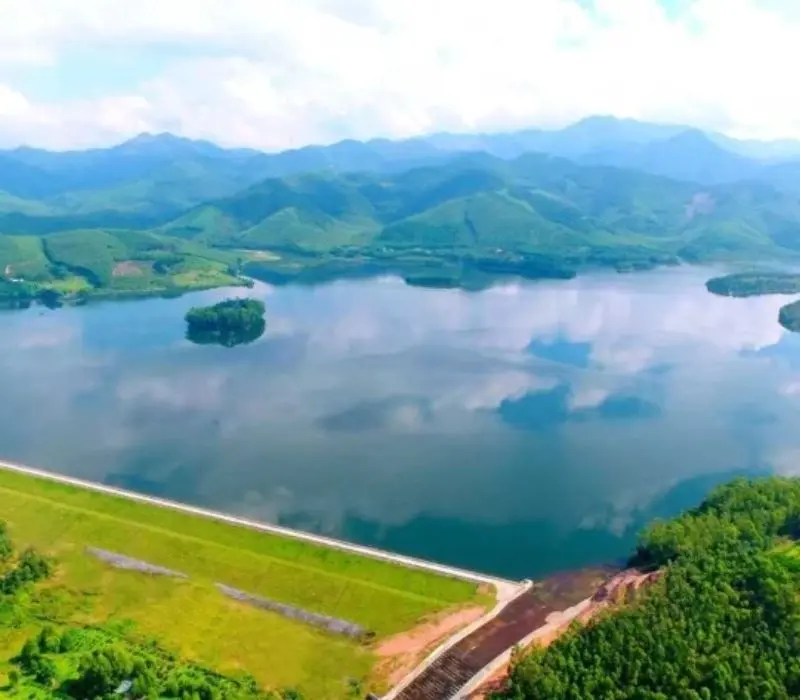 Hồ Khe Ch&egrave; Quảng Ninh: Điểm du lịch sinh th&aacute;i l&yacute; tưởng dịp cuối tuần 4