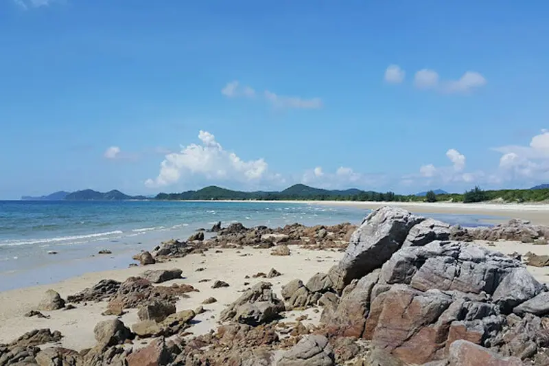 Review Đảo Quan Lạn: Thi&ecirc;n đường du lịch nơi vịnh B&aacute;i Tử Long 5