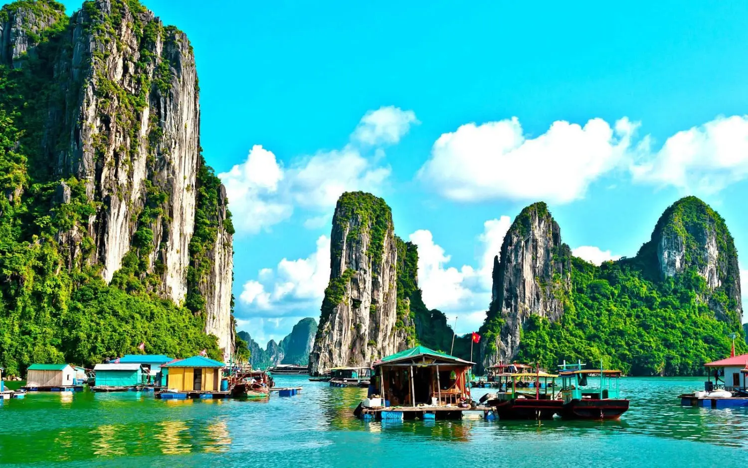 Review du lịch Hạ Long th&aacute;ng 4 c&oacute; g&igrave; đặc sắc? 8
