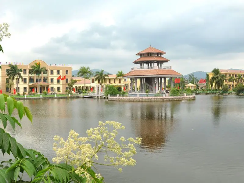 Top 15 danh lam thắng cảnh U&ocirc;ng B&iacute; kh&ocirc;ng thể bỏ lỡ 2