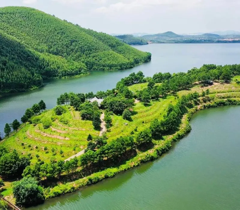 Hồ Khe Chè Quảng Ninh: Điểm du lịch sinh thái lý tưởng dịp cuối tuần