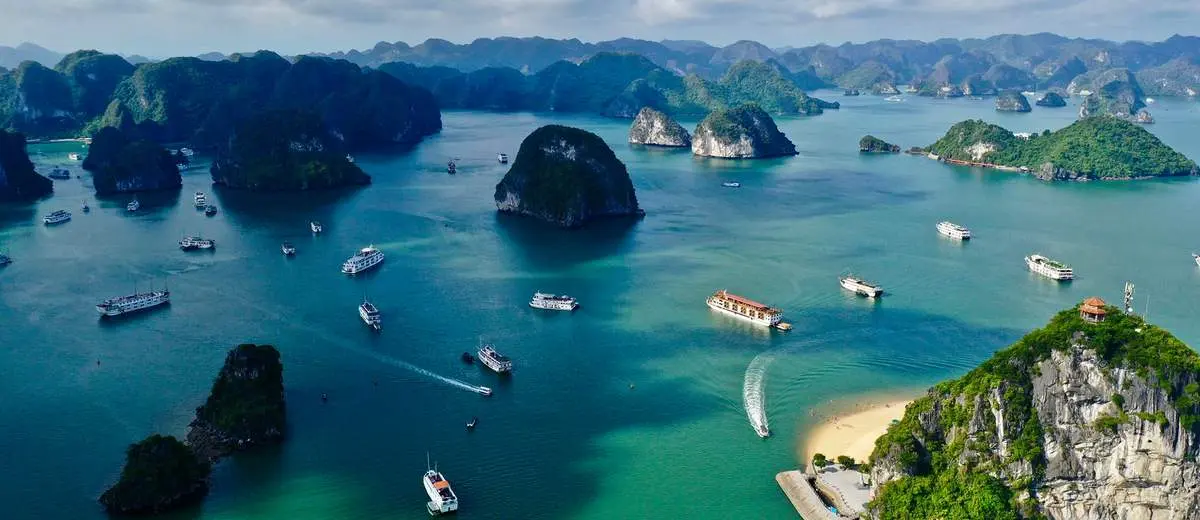 Trải nghiệm các hoạt động tại Hạ Long không thể bỏ lỡ