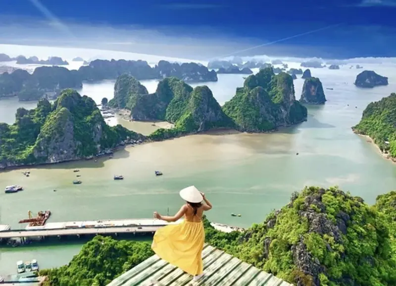 Gợi &yacute; lịch tr&igrave;nh du lịch Quảng Ninh 3 ng&agrave;y 2 đ&ecirc;m tự t&uacute;c 3