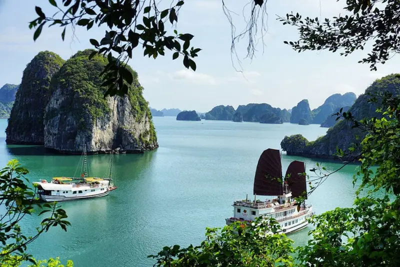 Gợi &yacute; lịch tr&igrave;nh du lịch Quảng Ninh 3 ng&agrave;y 2 đ&ecirc;m tự t&uacute;c 5