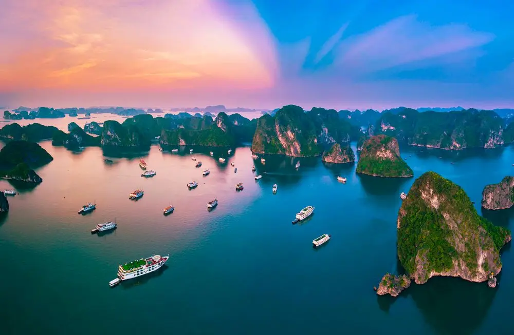 Thong dong trải nghiệm một ngày khám phá Vịnh Hạ Long