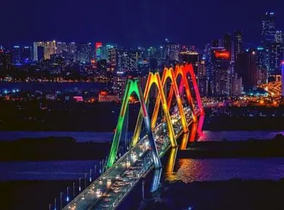 Cầu Nhật Tân, biểu tượng độc đáo của thủ đô Hà Nội