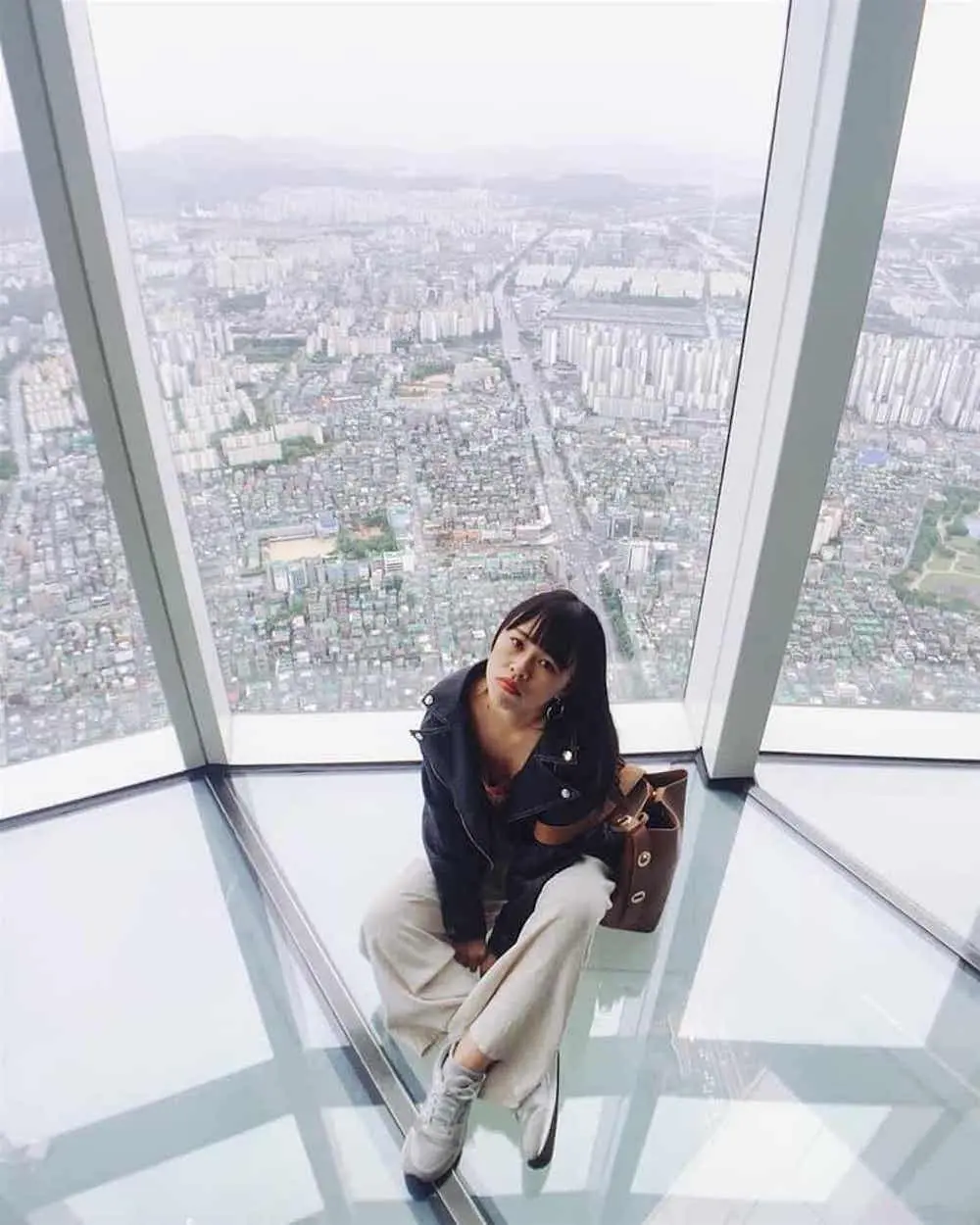 &lsquo;A l&ecirc; hấp&rsquo; 7 điểm sống ảo ở H&agrave; Nội cho nhiều tấm ảnh triệu tim 9