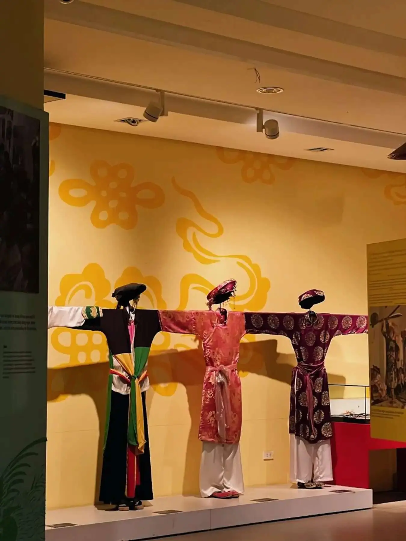 Bảo t&agrave;ng Phụ nữ Việt Nam: Kh&ocirc;ng gian triển l&atilde;m t&ocirc;n vinh n&eacute;t đẹp Việt 9