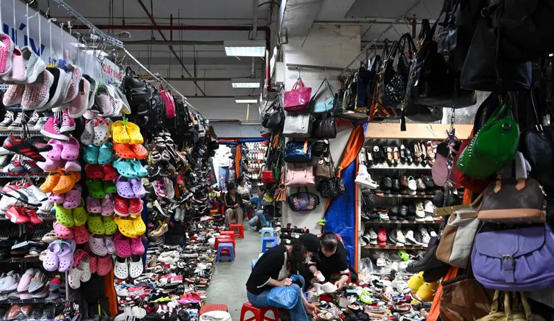 Bỏ t&uacute;i kinh nghiệm oanh tạc chợ H&ocirc;m H&agrave; Nội từ A đến Z 3