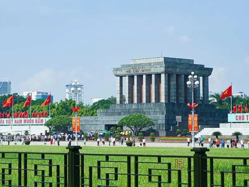 Cảnh đẹp H&agrave; Nội, say l&ograve;ng trước 12 danh lam đốn tim bao người 10