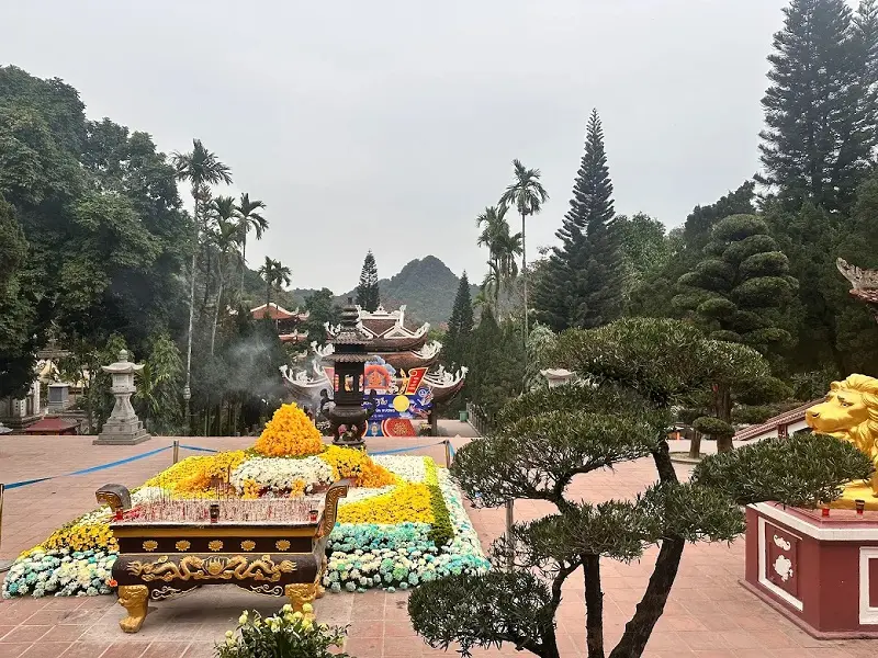 Chi&ecirc;m b&aacute;i ch&ugrave;a Hương: V&ugrave;ng &ldquo;đất thi&ecirc;ng&rdquo; nổi tiếng bao đời tại H&agrave; Nội 22