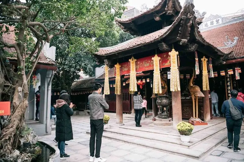 Chi&ecirc;m b&aacute;i Ch&ugrave;a Ph&uacute;c Kh&aacute;nh, địa điểm cầu an giữa l&ograve;ng thủ đ&ocirc; 6