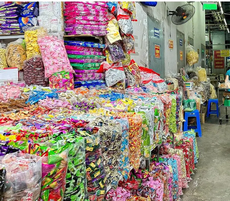 Chợ Mơ H&agrave; Nội: Thi&ecirc;n đường ẩm thực đặc sắc dưới l&ograve;ng đất 8