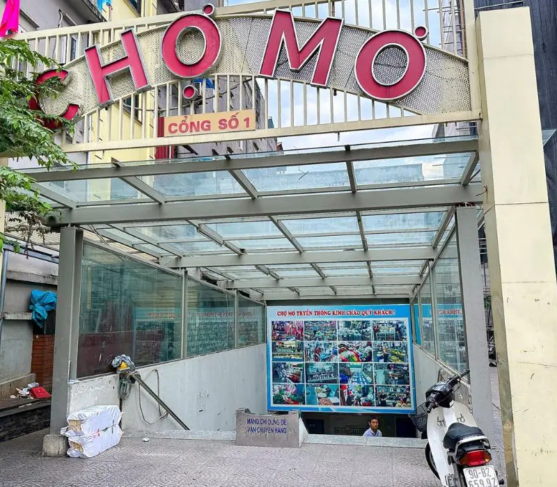Chợ Mơ H&agrave; Nội: Thi&ecirc;n đường ẩm thực đặc sắc dưới l&ograve;ng đất 2