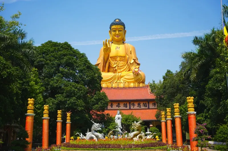 Ch&ugrave;a Khai Nguy&ecirc;n: Chốn t&acirc;m linh nức tiếng v&ugrave;ng Sơn T&acirc;y 10