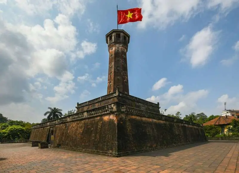 Ch&ugrave;a Thi&ecirc;n Ph&uacute;c di t&iacute;ch kiến tr&uacute;c, nghệ thuật giữa l&ograve;ng thủ đ&ocirc; 10