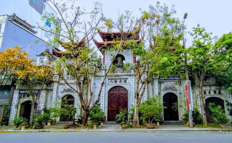 Ch&ugrave;a Thi&ecirc;n Ph&uacute;c di t&iacute;ch kiến tr&uacute;c, nghệ thuật giữa l&ograve;ng thủ đ&ocirc; 2