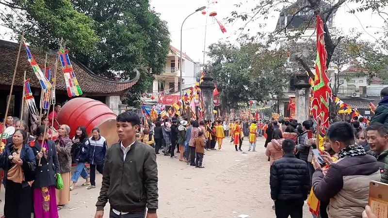 Ch&ugrave;a Trăm Gian Quảng Nghi&ecirc;m, chốn ti&ecirc;n lữ giữa l&ograve;ng thủ đ&ocirc; 10