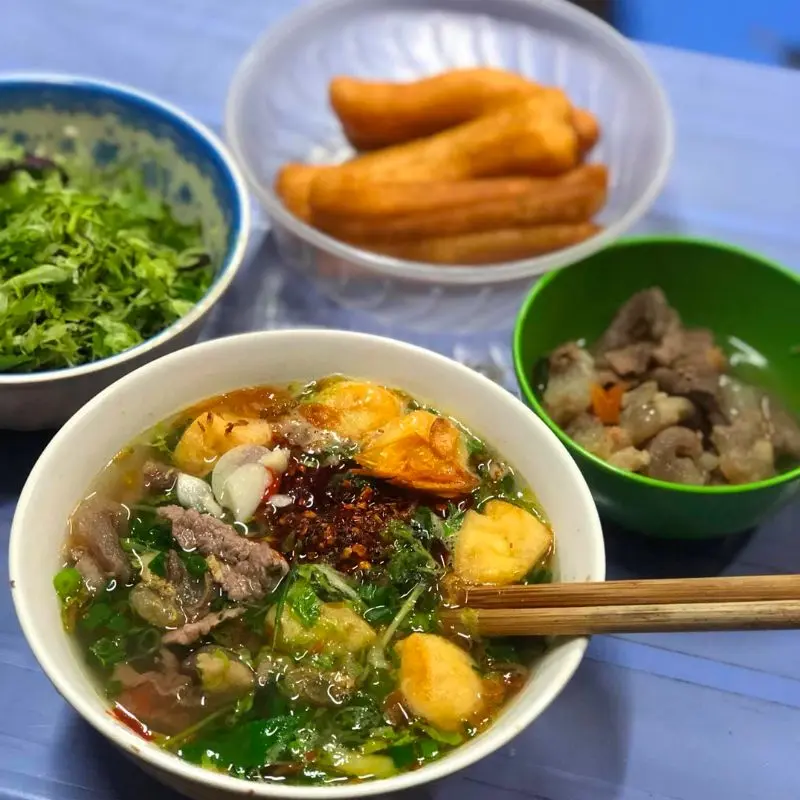 C&oacute; khu chợ Long Bi&ecirc;n kh&ocirc;ng ngủ nổi tiếng khắp H&agrave; Th&agrave;nh 12