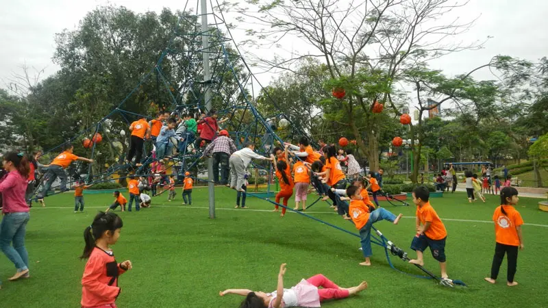 C&ocirc;ng vi&ecirc;n H&ograve;a B&igrave;nh, ng&ocirc;i nh&agrave; xanh giữa l&ograve;ng H&agrave; Nội 11