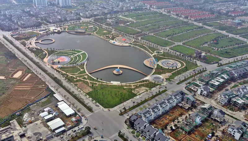 C&ocirc;ng vi&ecirc;n Thi&ecirc;n Văn Học m&ocirc; phỏng kh&ocirc;ng gian vũ trụ trong l&ograve;ng H&agrave; Nội 2