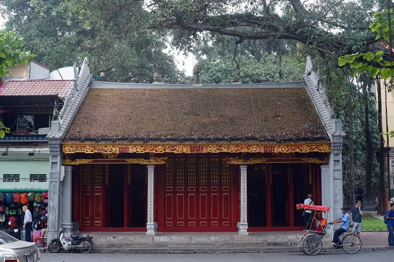 Đền B&agrave; Kiệu di t&iacute;ch linh thi&ecirc;ng b&ecirc;n hồ Ho&agrave;n Kiếm H&agrave; Nội 6