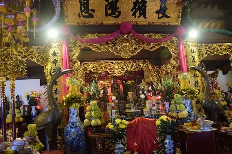Đền Cẩu Nhi, nơi lưu giữ nét đẹp xưa cũ giữa lòng thủ đô 13