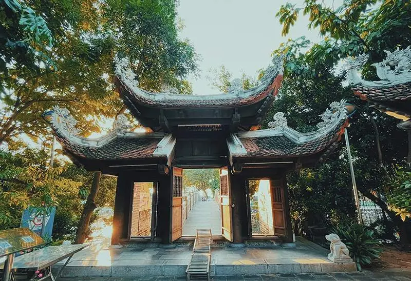Đền Cẩu Nhi, nơi lưu giữ nét đẹp xưa cũ giữa lòng thủ đô 9
