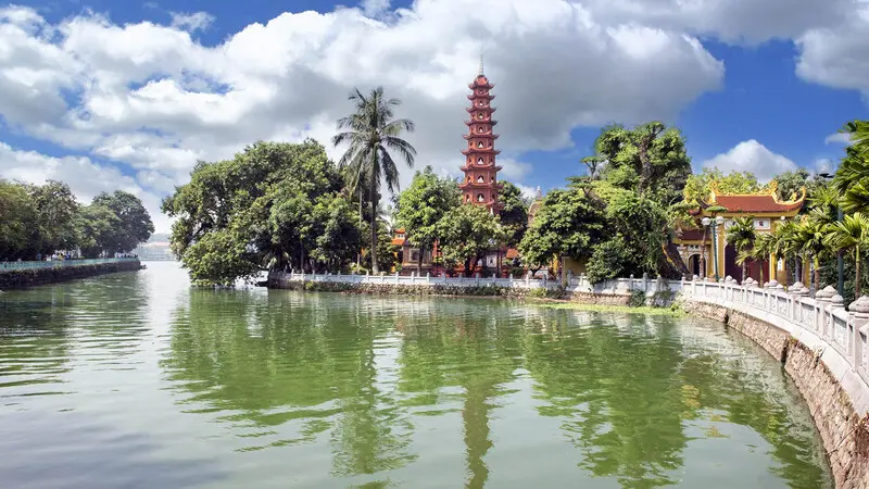 Đến Hồ T&acirc;y ngắm cảnh đẹp c&oacute; một kh&ocirc;ng hai giữa l&ograve;ng thủ đ&ocirc; 10