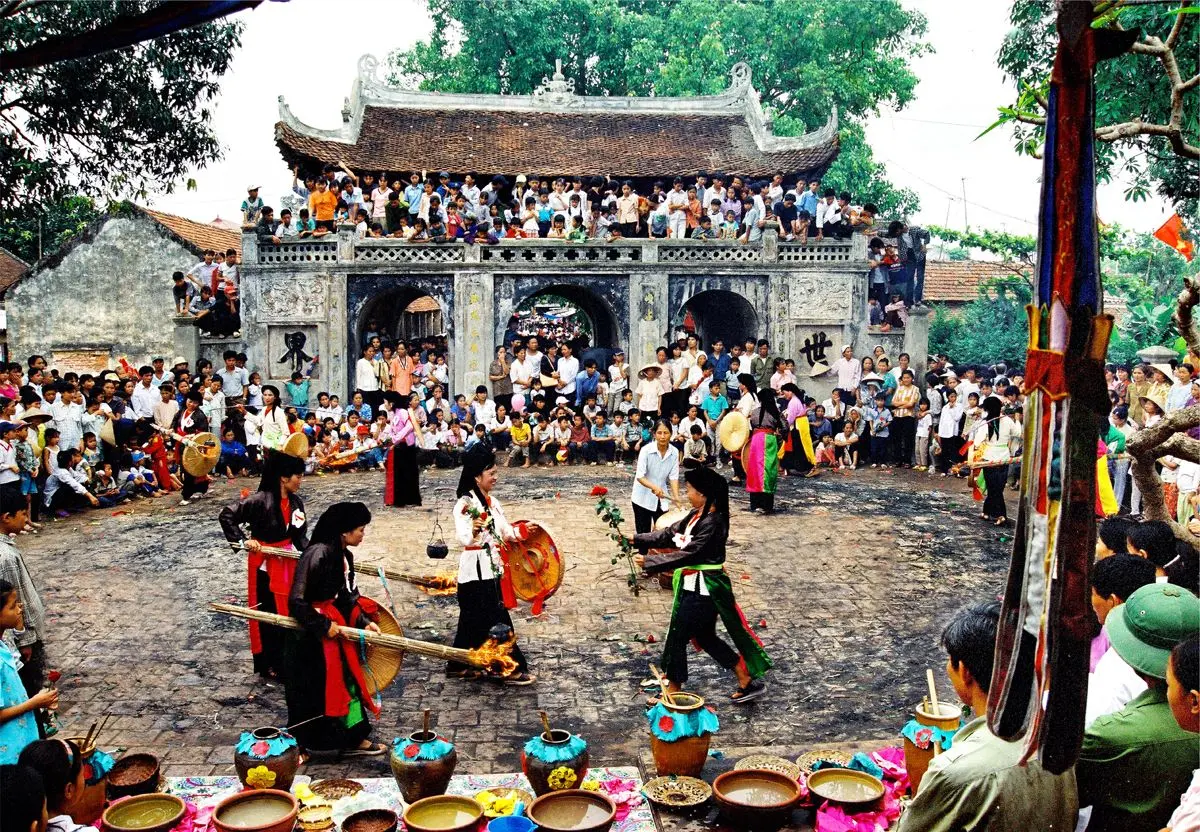 Đến mảnh đất ngh&igrave;n năm văn hiến th&igrave; bỏ lỡ l&agrave;ng nghề truyền thống ở H&agrave; Nội th&igrave; đ&aacute;ng bị &lsquo;đ&aacute;nh đ&ograve;n&rsquo; 20