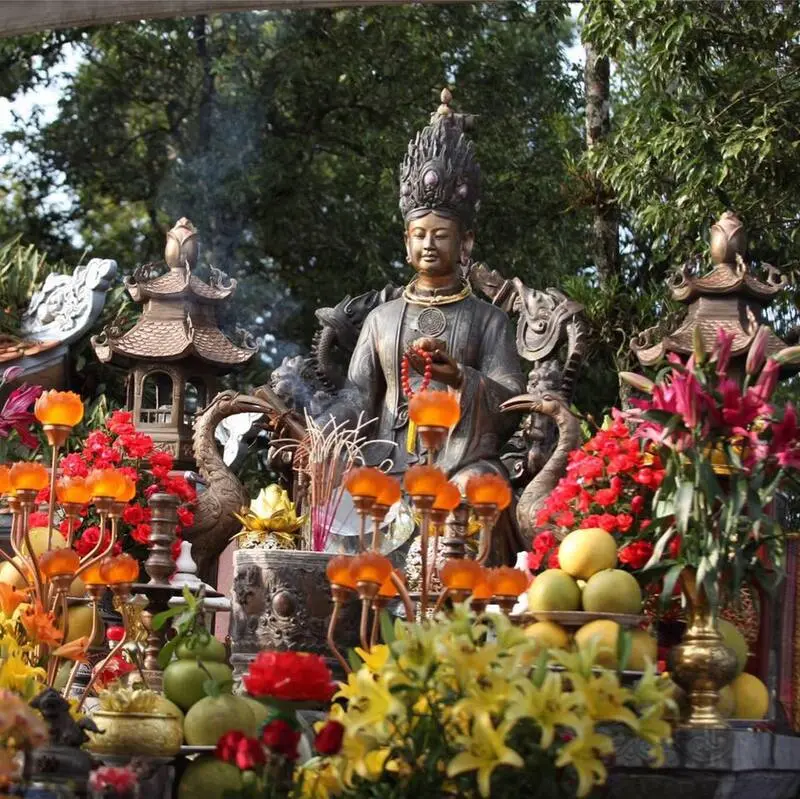 Đền Mẫu Cửu Tr&ugrave;ng Thi&ecirc;n, điểm đến t&acirc;m linh nổi tiếng của Ba V&igrave; 7