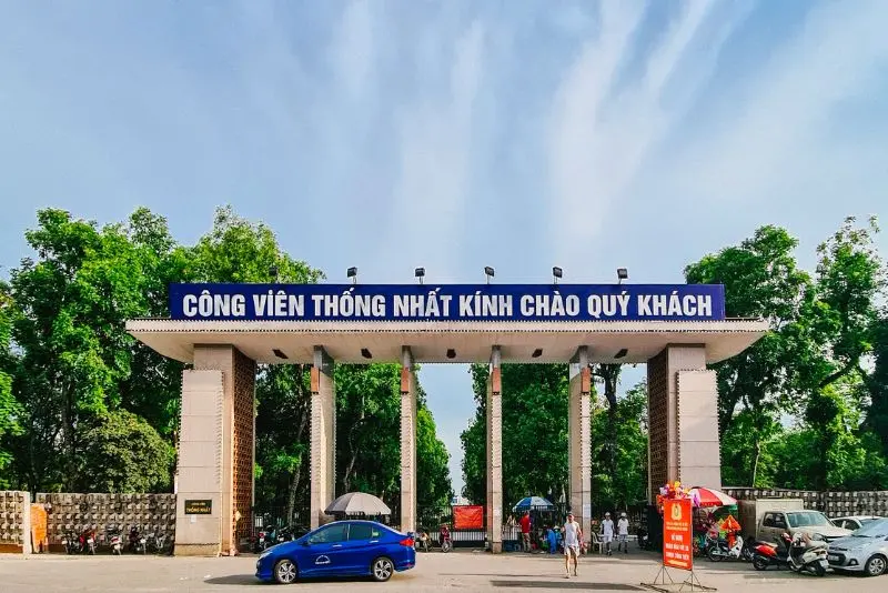 Gh&eacute; c&ocirc;ng vi&ecirc;n Thống Nhất dạo chơi trong l&aacute; phổi xanh của Thủ đ&ocirc; 2