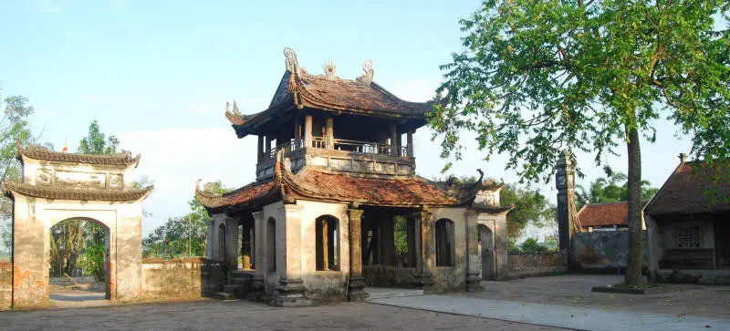 Gh&eacute; thăm ch&ugrave;a Đậu linh thi&ecirc;ng, cổ k&iacute;nh hơn 2000 năm tuổi 5