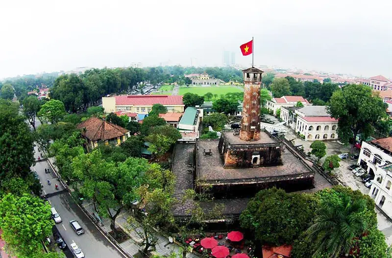 Gh&eacute; thăm Cột cờ H&agrave; Nội, biểu tượng lịch sử của mảnh đất Thủ đ&ocirc; 5