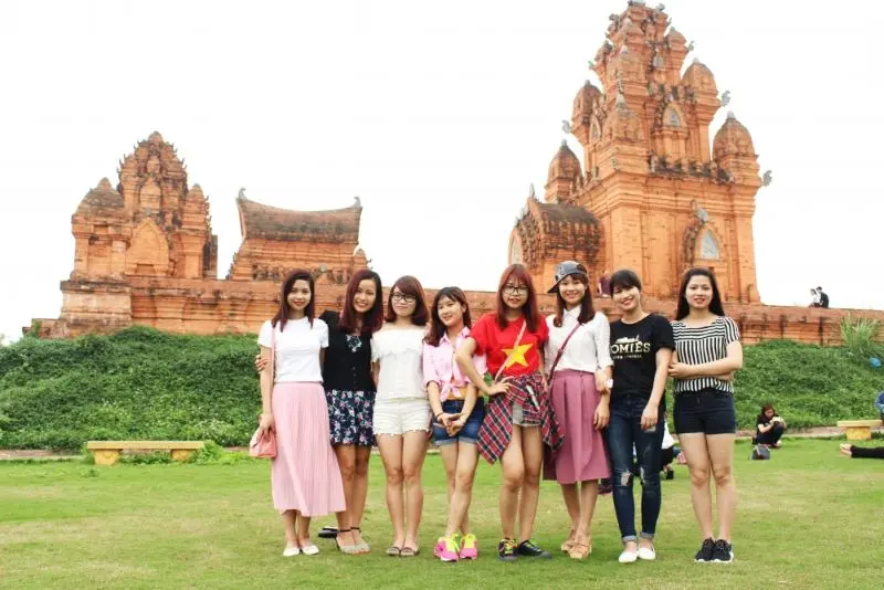 H&agrave;nh tr&igrave;nh kh&aacute;m ph&aacute; L&agrave;ng văn h&oacute;a c&aacute;c d&acirc;n tộc Việt Nam 7