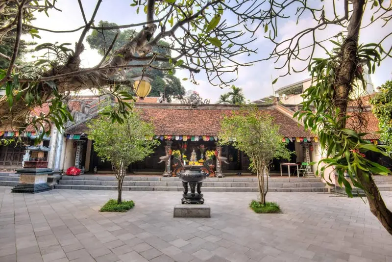 Kh&aacute;m ph&aacute; Ch&ugrave;a Vạn Ni&ecirc;n, di sản linh thi&ecirc;ng của H&agrave; th&agrave;nh 5
