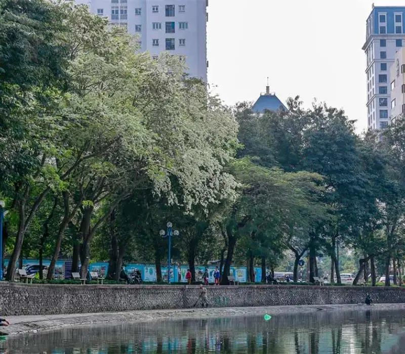 Khám phá hồ Giảng Võ: Vẻ đẹp thiên nhiên của Hà Nội 3