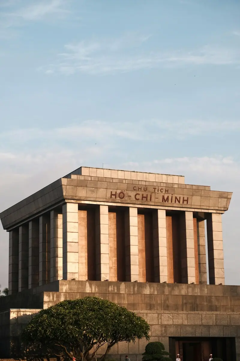 Kinh nghiệm thăm viếng Lăng Chủ tịch Hồ Ch&iacute; Minh 7