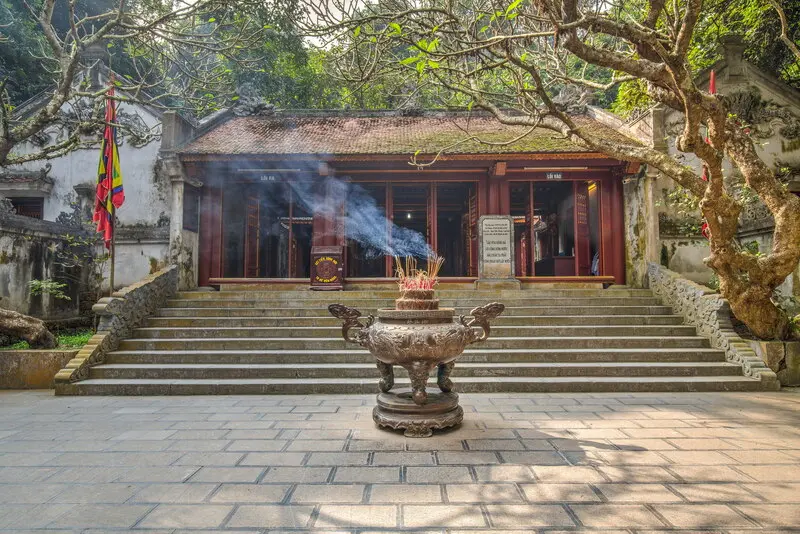 Linh thi&ecirc;ng n&uacute;i Tản Vi&ecirc;n, b&iacute; ẩn ngự giữa l&ograve;ng Ba V&igrave; 6