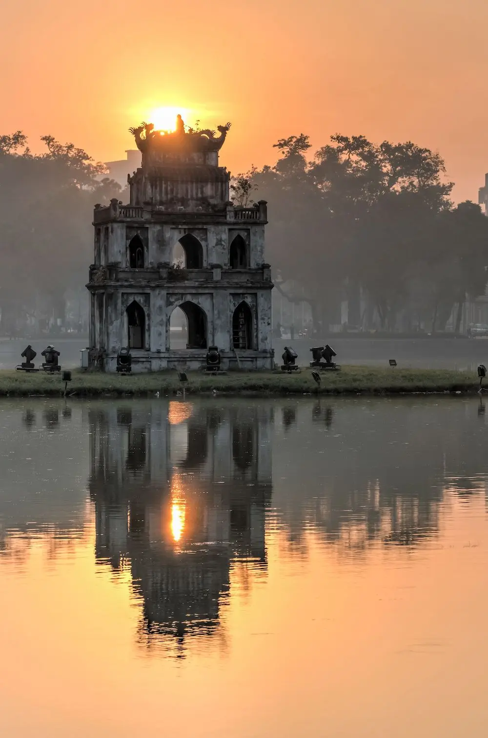 Mơ màng bình yên top 5 địa điểm ngắm hoàng hôn Hà Nội 5
