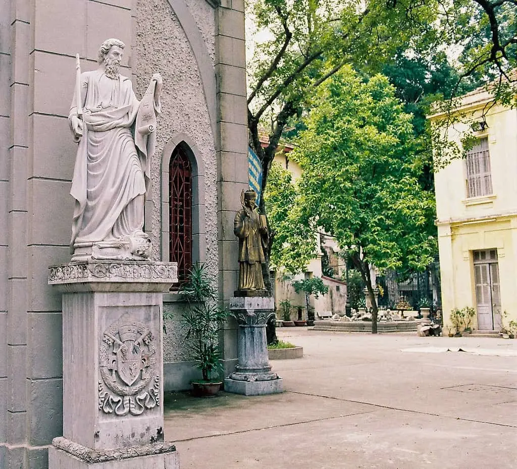 Nh&agrave; thờ H&agrave;m Long - Chi&ecirc;m ngưỡng kiến tr&uacute;c độc đ&aacute;o giữa l&ograve;ng thủ đ&ocirc; 6