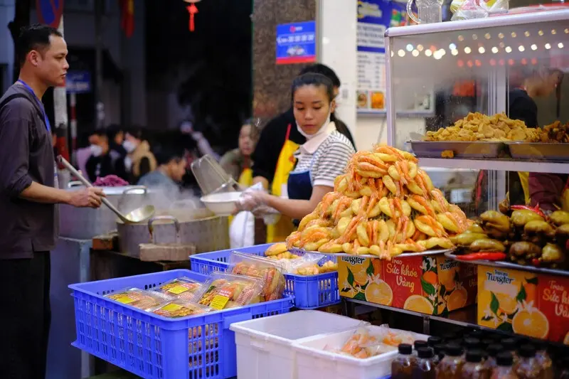 Phủ T&acirc;y Hồ linh thi&ecirc;ng n&iacute;u bước người về thủ đ&ocirc; H&agrave; Nội 8